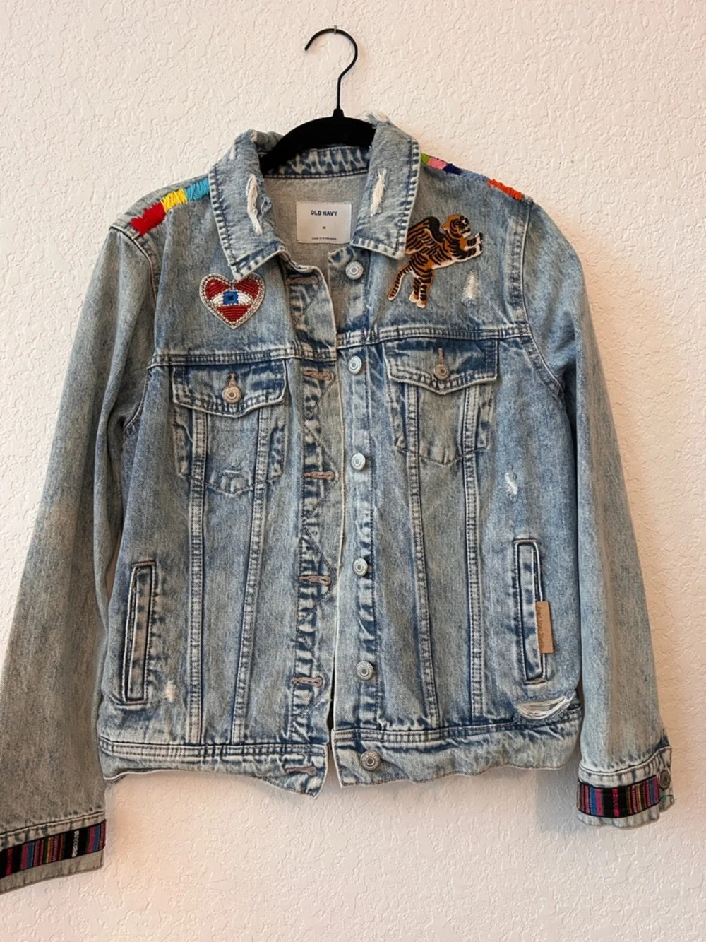 Old Navy Light Wash Denim Jacket with Colorful Embroidery sequin skull - Picture 8 of 8